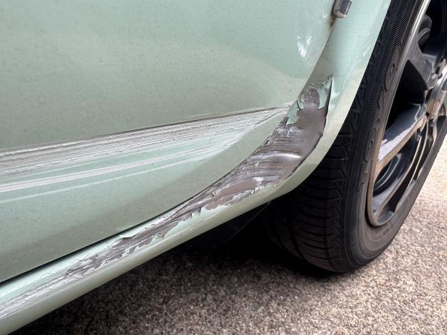 ダイハツ タント キズ・へこみ直し 傷修理 えぐれ修理 自損事故板金塗装 板金修理 代車無料 板金見積もり無料 名古屋市西区 名古屋市 清須市 春日井市 長久手市 瀬戸市 尾張旭市 カスタム