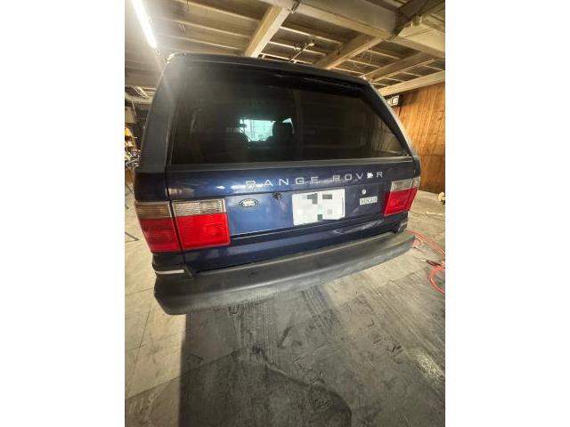 ランドローバー レンジローバーヴォーグ 塗装 経年劣化補修 色あせ 傷修理 えぐれ修理 自損事故板金塗装 板金修理 代車無料 板金見積もり無料 名古屋市西区 名古屋市 清須市 春日井市 長久手市 瀬戸市 尾張旭市 カスタム