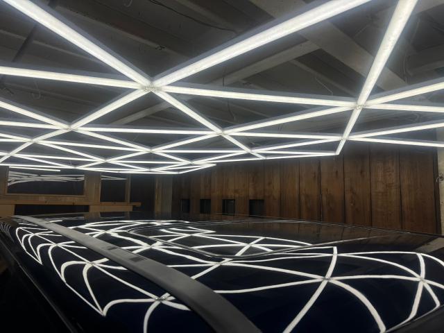 ランドローバー レンジローバーヴォーグ 塗装 経年劣化補修 色あせ 傷修理 えぐれ修理 自損事故板金塗装 板金修理 代車無料 板金見積もり無料 名古屋市西区 名古屋市 清須市 春日井市 長久手市 瀬戸市 尾張旭市 カスタム