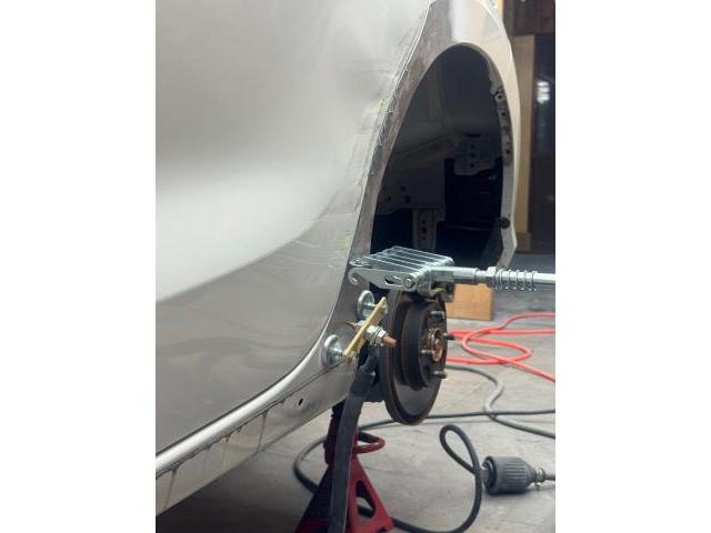 スズキ スイフト キズ・へこみ直し 傷修理 えぐれ修理 自損事故板金塗装 板金修理 代車無料 板金見積もり無料 名古屋市西区 名古屋市 清須市 春日井市 長久手市 瀬戸市 尾張旭市 カスタム