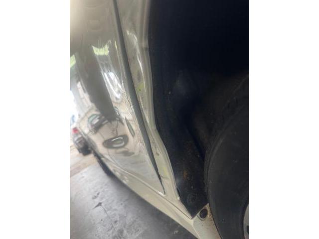 スズキ スイフト キズ・へこみ直し 傷修理 えぐれ修理 自損事故板金塗装 板金修理 代車無料 板金見積もり無料 名古屋市西区 名古屋市 清須市 春日井市 長久手市 瀬戸市 尾張旭市 カスタム