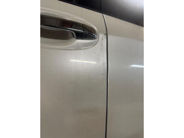 トヨタ ヴィッツ キズ・へこみ直し 名古屋市 名古屋市西区 清須市 春日井市 瀬戸市 尾張旭市 長久手市 鈑金塗装 カスタム 見積もり無料 代車無料