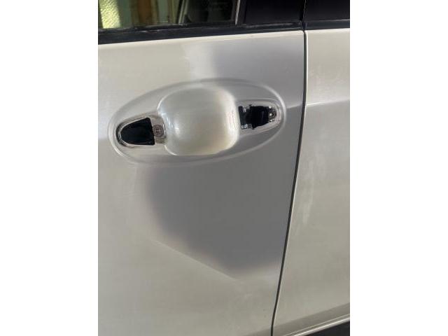 トヨタ ヴィッツ キズ・へこみ直し 名古屋市 名古屋市西区 清須市 春日井市 瀬戸市 尾張旭市 長久手市 鈑金塗装 カスタム 見積もり無料 代車無料