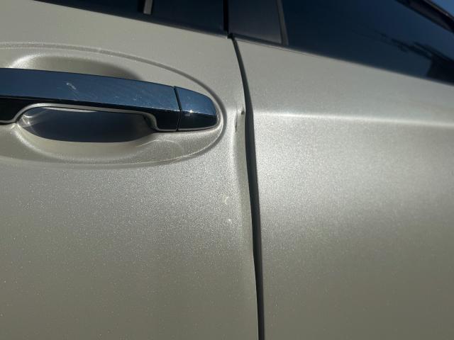 トヨタ ヴィッツ キズ・へこみ直し 名古屋市 名古屋市西区 清須市 春日井市 瀬戸市 尾張旭市 長久手市 鈑金塗装 カスタム 見積もり無料 代車無料