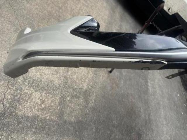 トヨタ Ｃ－ＨＲ キズ・へこみ直し モデリスタ エアロ サイドステップ 傷修理 えぐれ修理 自損事故 板金塗装 板金修理 安く修理したい 代車無料 板金見積もり無料 名古屋市西区 名古屋市 清須市 カスタム