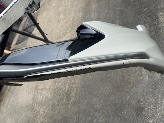 トヨタ Ｃ－ＨＲ キズ・へこみ直し モデリスタ エアロ サイドステップ 傷修理 えぐれ修理 自損事故 板金塗装 板金修理 安く修理したい 代車無料 板金見積もり無料 名古屋市西区 名古屋市 清須市 カスタム