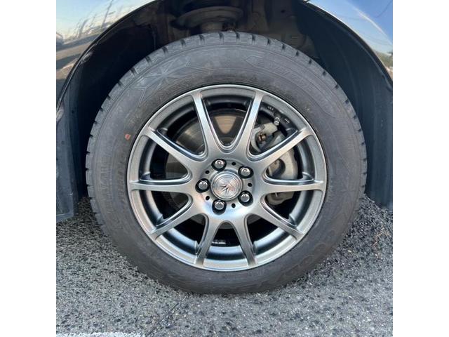 トヨタ　シエンタ　中古スタッドレスタイヤのグッドイヤー　アイスナビ6 175/65R15のホイールセット4本に交換【福山市　府中市　神石高原町　井原市　笠岡市　持込でのタイヤ交換大歓迎受付中！Web予約もOK！！】