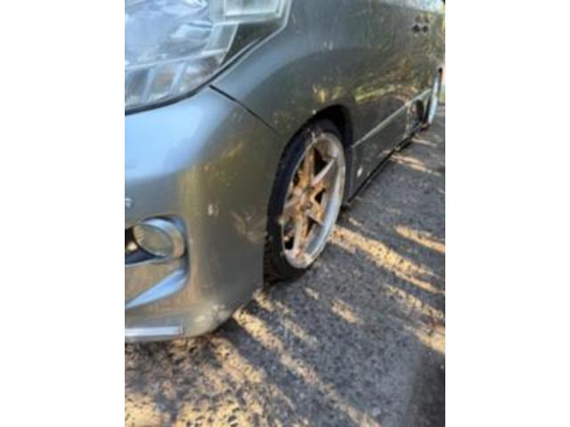 トヨタ　アルファード　ホイール・タイヤ交換