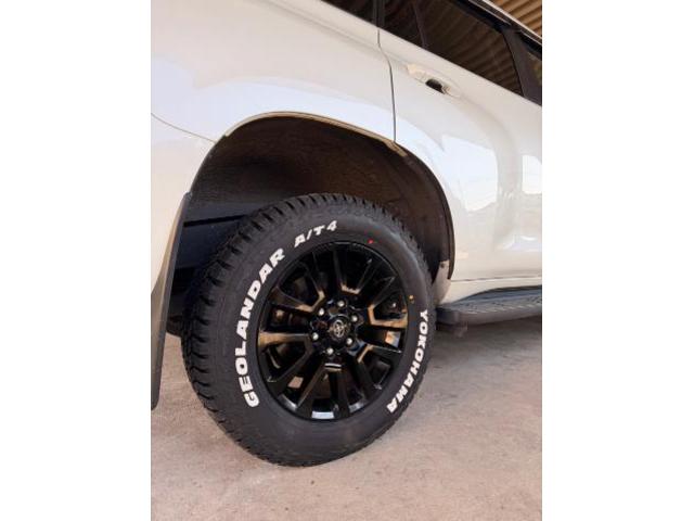 トヨタ　ランドクルーザープラド　ホイール・タイヤ交換