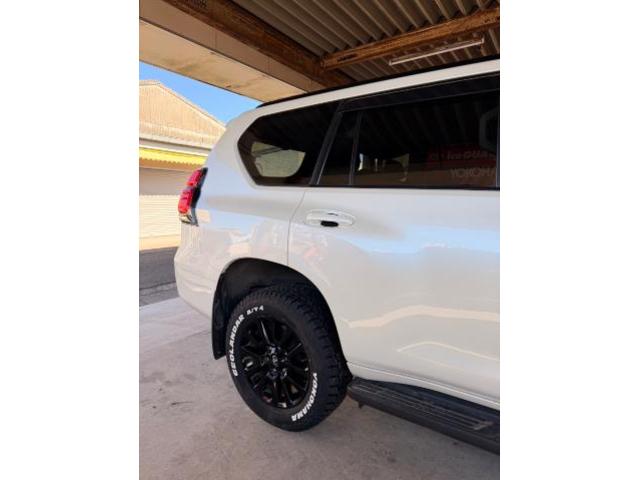 トヨタ　ランドクルーザープラド　ホイール・タイヤ交換