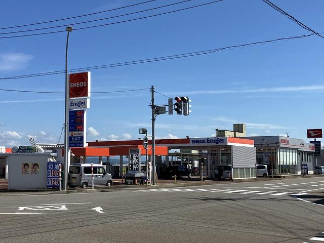 ダイハツ燕吉田店14