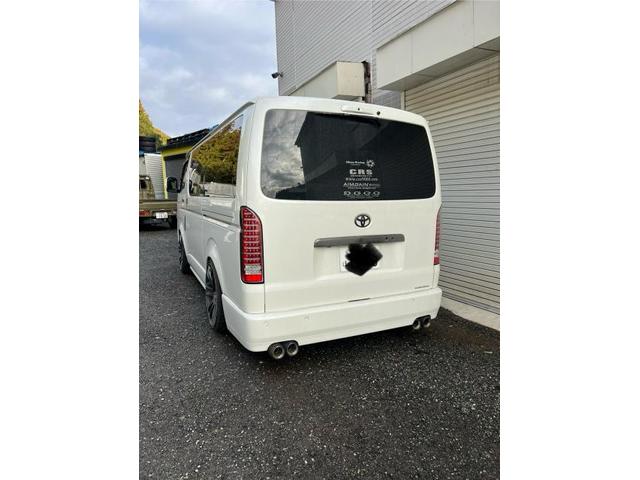 トヨタ ハイエースバン ライト・ウィンカー類交換