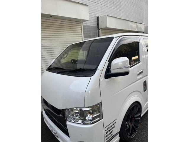 トヨタ ハイエースバン ライト・ウィンカー類交換