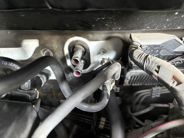 トヨタ　スペイド　エアコン　暖房　ヒーター　運転席だけ冷風　助手席だけ温風　エアコン不調　温まらない　ヒーターコア　洗浄　交換　点検　茨城県　古河市　結城市　八千代町　三和　総和　境町　五霞町　坂東市　下妻市　つくば市　故障　診断　修理　