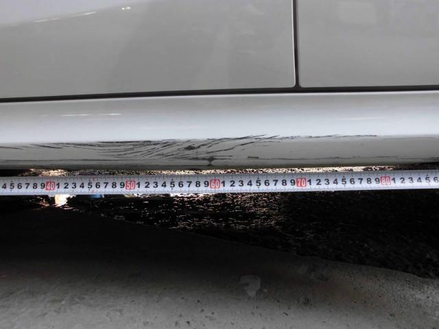 トヨタ　ヤリス　サイドステップ　ステップカバー　キズヘコミ直し　粕屋町　糟屋郡　福岡市東区　中央区　西区　早良区　南区　城南区　博多区　志免町　須恵町　新宮町　宇美町　篠栗町　久山町　春日市　大野城