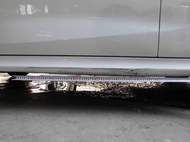 トヨタ　ヤリス　サイドステップ　ステップカバー　キズヘコミ直し　粕屋町　糟屋郡　福岡市東区　中央区　西区　早良区　南区　城南区　博多区　志免町　須恵町　新宮町　宇美町　篠栗町　久山町　春日市　大野城