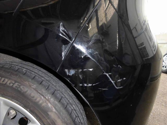 ホンダ　フィット　左リアクォーター　リアバンパー　キズ・へこみ直しトヨタ　板金・外装補修　事故修理　粕屋町　糟屋郡　福岡市東区　中央区　西区　早良区　南区　城南区　博多区　志免町　須恵町　新宮町　宇美町　篠栗町　久山町　春日市