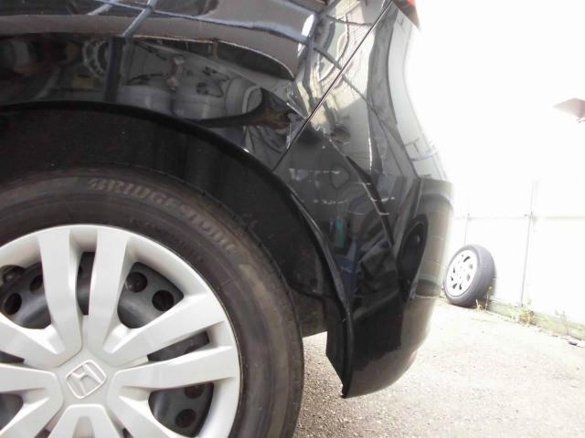 ホンダ　フィット　左リアクォーター　リアバンパー　キズ・へこみ直しトヨタ　板金・外装補修　事故修理　粕屋町　糟屋郡　福岡市東区　中央区　西区　早良区　南区　城南区　博多区　志免町　須恵町　新宮町　宇美町　篠栗町　久山町　春日市