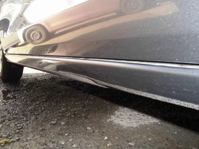 ホンダ　フィット　フロントバンパー　ドア　キズ・へこみ直し　事故修理　キズヘコミ直し　塗装　粕屋町　糟屋郡　福岡市東区　中央区　西区　早良区　南区　城南区　博多区　志免町　須恵町　新宮町　宇美町　篠栗町　久山町　春日市　大野城市　太宰府市