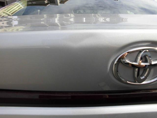 トヨタ　カローラ　トランク　キズ・へこみ直し　事故修理　キズヘコミ直し　塗装　粕屋町　糟屋郡　福岡市東区　中央区　西区　早良区　南区　城南区　博多区　志免町　須恵町　新宮町　宇美町　篠栗町　久山町　春日市　大野城市　太宰府市