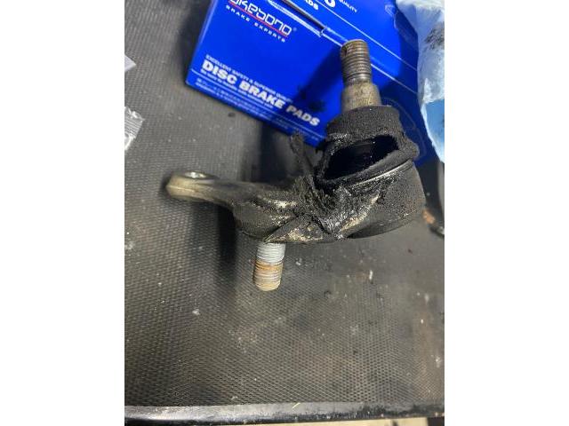 トヨタ エスティマハイブリッド メンテナンス・日常点検