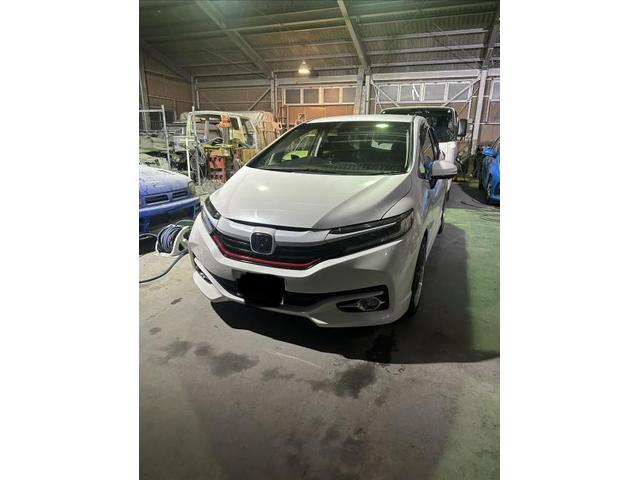 ホンダ　シャトル　グリル塗装　車検