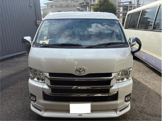 トヨタ　ハイエースバン ワイド　ボンネット交換　持ち込みタイヤ交換
