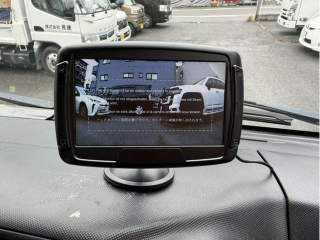 日野　デュトロ　ワイヤレスバックモニター取付