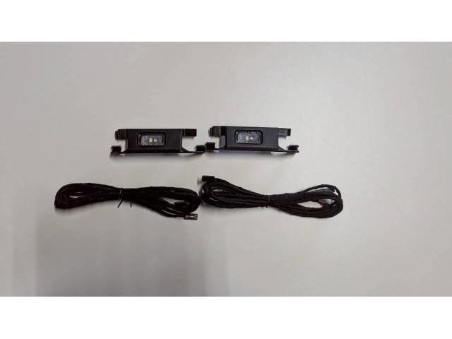 VW T-Roc ﾘﾔﾌｯﾄｳｪﾙﾗｲﾄ　足元ライト　取付