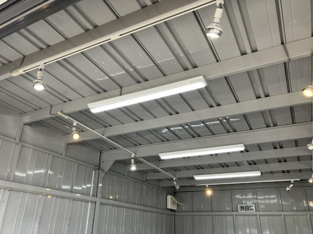 ＬＥＤライト完備ですので暗い中でも確りと作業が可能です！