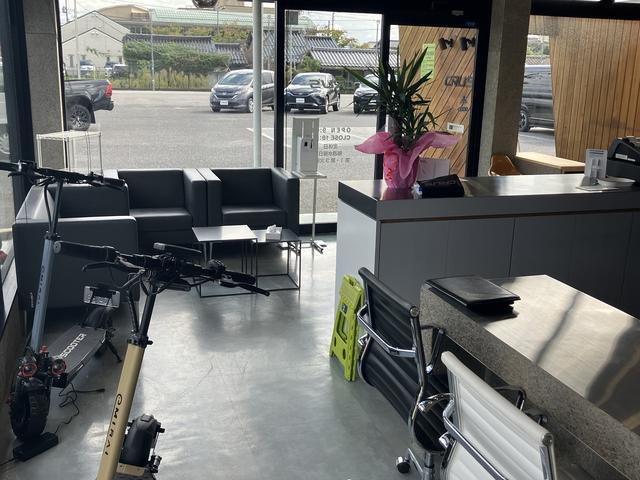 作業をお持ちの間はのんびりお待ち下さいね！お預かりする場合は代車のご用意もＯＫです！！