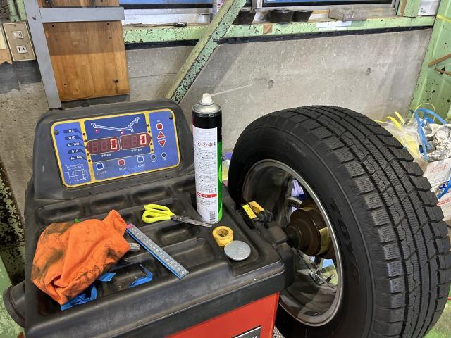 ランドローバー　レンジローバーイヴォーク　ホイール・タイヤ交換　タイヤ組み替え交換　スタッドレス　バランス調整　茅野市　諏訪市　岡谷市　富士見町　北杜市