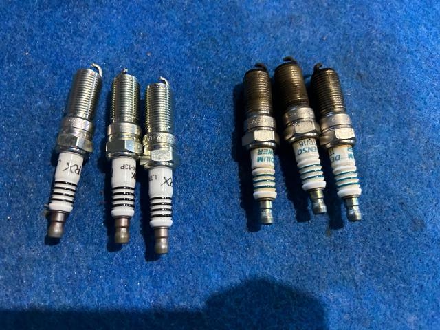 アルファロメオ　アルファスパイダー　939 アルファロメオスパイダー 93932S エンジン始動不良　エンジンかからない　点検　整備　修理　燃料タンクに水混入　燃料入れ替え　プラグ交換　