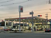 摂津市にございますａｐｏｌｌｏｓｔａｔｉｏｎです。パーツ取付・修理等なんでもご相談ください