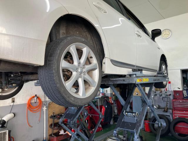 トヨタ　プリウス　ホイール・タイヤ交換