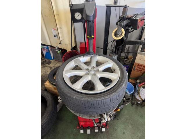 トヨタ　プリウス　ホイール・タイヤ交換