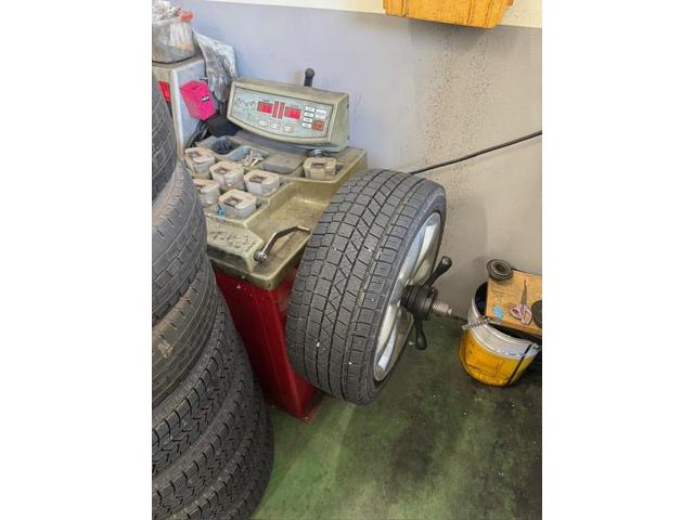 トヨタ　プリウス　ホイール・タイヤ交換