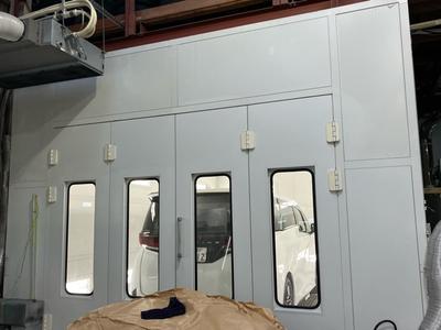 自社塗装ブースを完備！