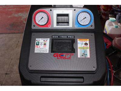 エアコンガスの充填もお任せください！