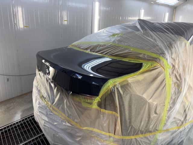 松戸　BMW 3シリーズ　擦りキズ修理　鈑金塗装　