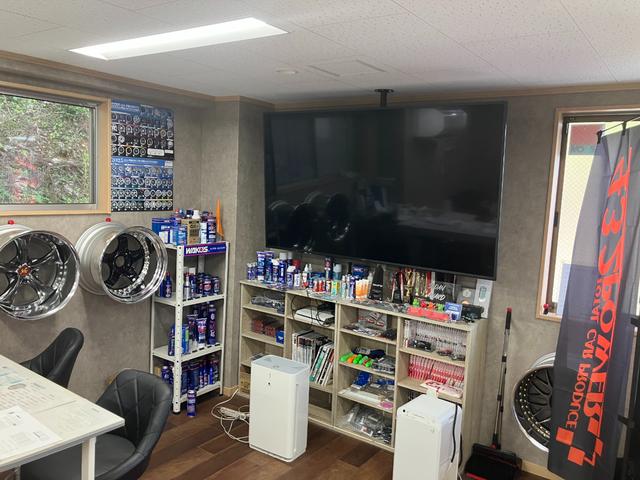 タイヤ交換をはじめ、パーツ取付からカスタムまでお車の事なら愛南町の４３２ＰＯＷＥＲにお任せください！