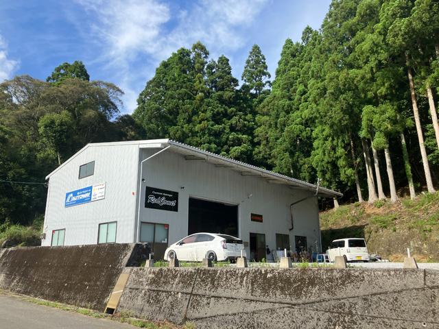 タイヤ交換をはじめ、パーツ取付からカスタムまでお車の事なら愛南町の４３２ＰＯＷＥＲにお任せください！