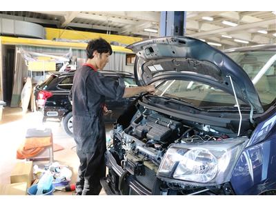 板金だけではありません！車検の受付も！