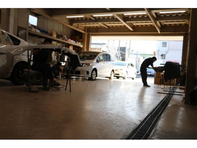 長年の実績により培ってきた信頼・技術・ネットワークを活用し、日々お客様に良いサービス提供しております