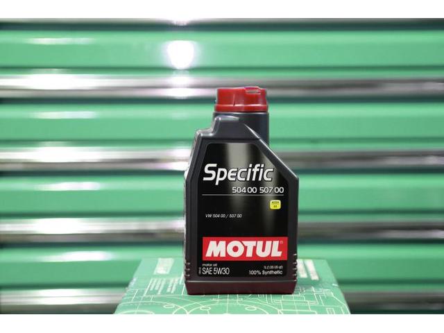 ゴルフ６ヴァリアント　MOTUL  SPECIFIC 504 00-507 00