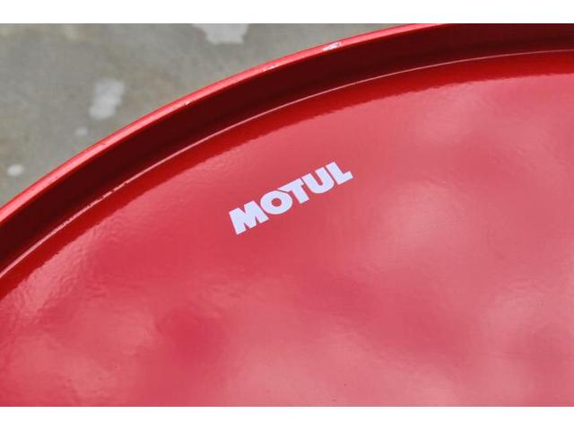 アップ！　バッテリー交換　MOTUL  SPECIFIC 504 00-507 00   5W30
