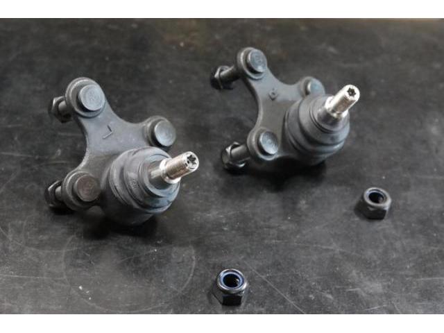 ゴルフ６　　ロアアームボールジョイント交換
