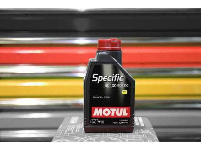 ゴルフ７　MOTUL  SPECIFIC 504 00　507 00
