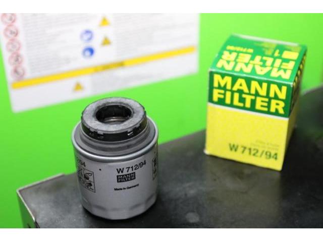 トゥーラン　バッテリー交換　　　MOTUL  SPECIFIC 504 00
