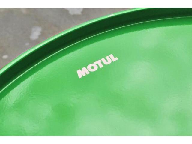 ゴルフ７ＧＴＩ　MOTUL  SPECIFIC 504 00　507 00
